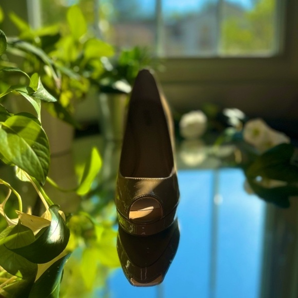 Michael Michael Kors Patent Leather Pumps Tan Heels Open Toe Size: 7M​​​ - Picture 8 of 16